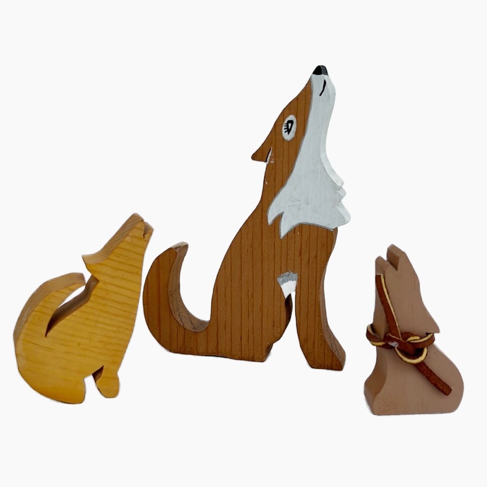 Vintage Howling Coyotes Wolf Figures Wooden Decor Southwestern Painted Set of 3